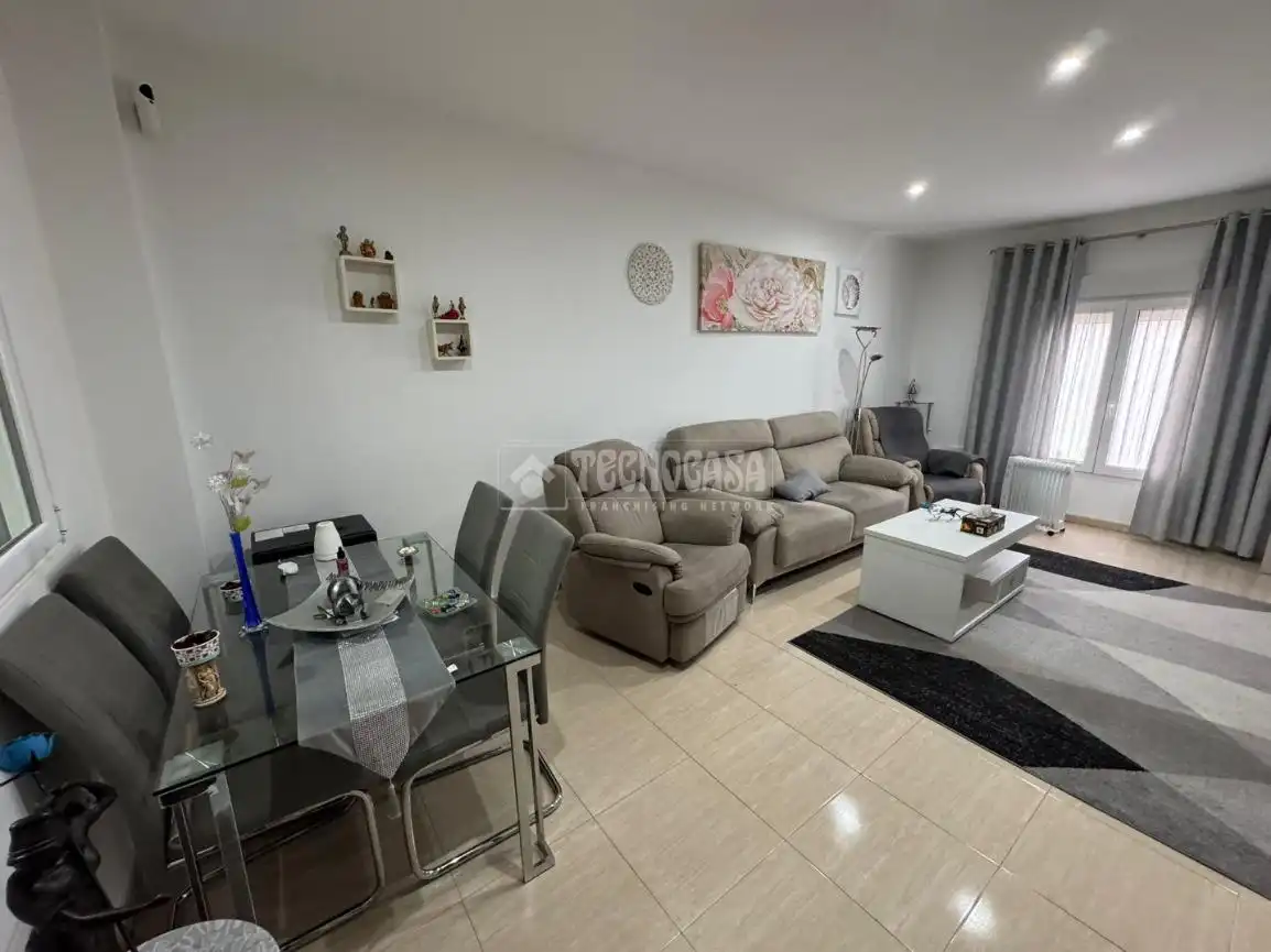 Living room of Flat for sale in Villafranca de los Barros  with Air Conditioner, Heating and Terrace