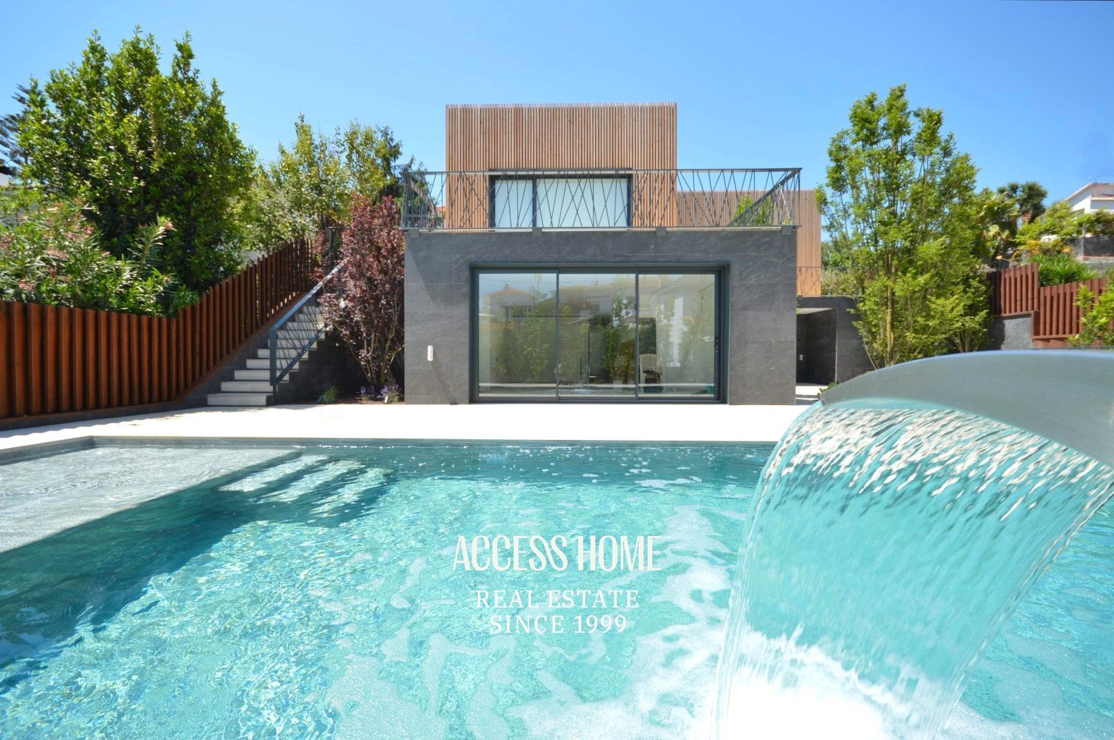 Vista exterior de Casa o xalet de lloguer en Alella amb Aire condicionat, Calefacció i Terrassa