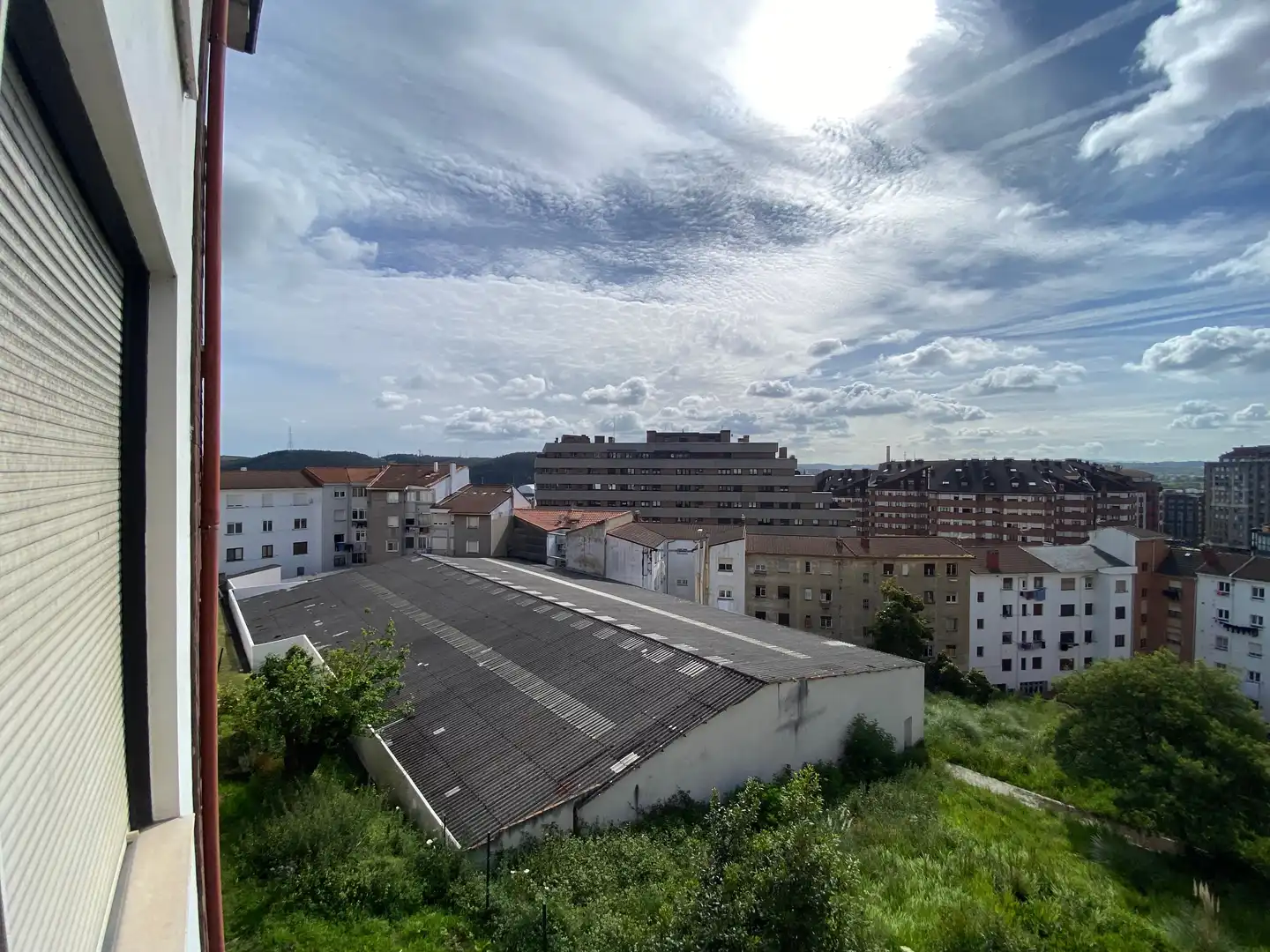 Vista exterior de Pis en venda en Avilés amb Traster i Balcó