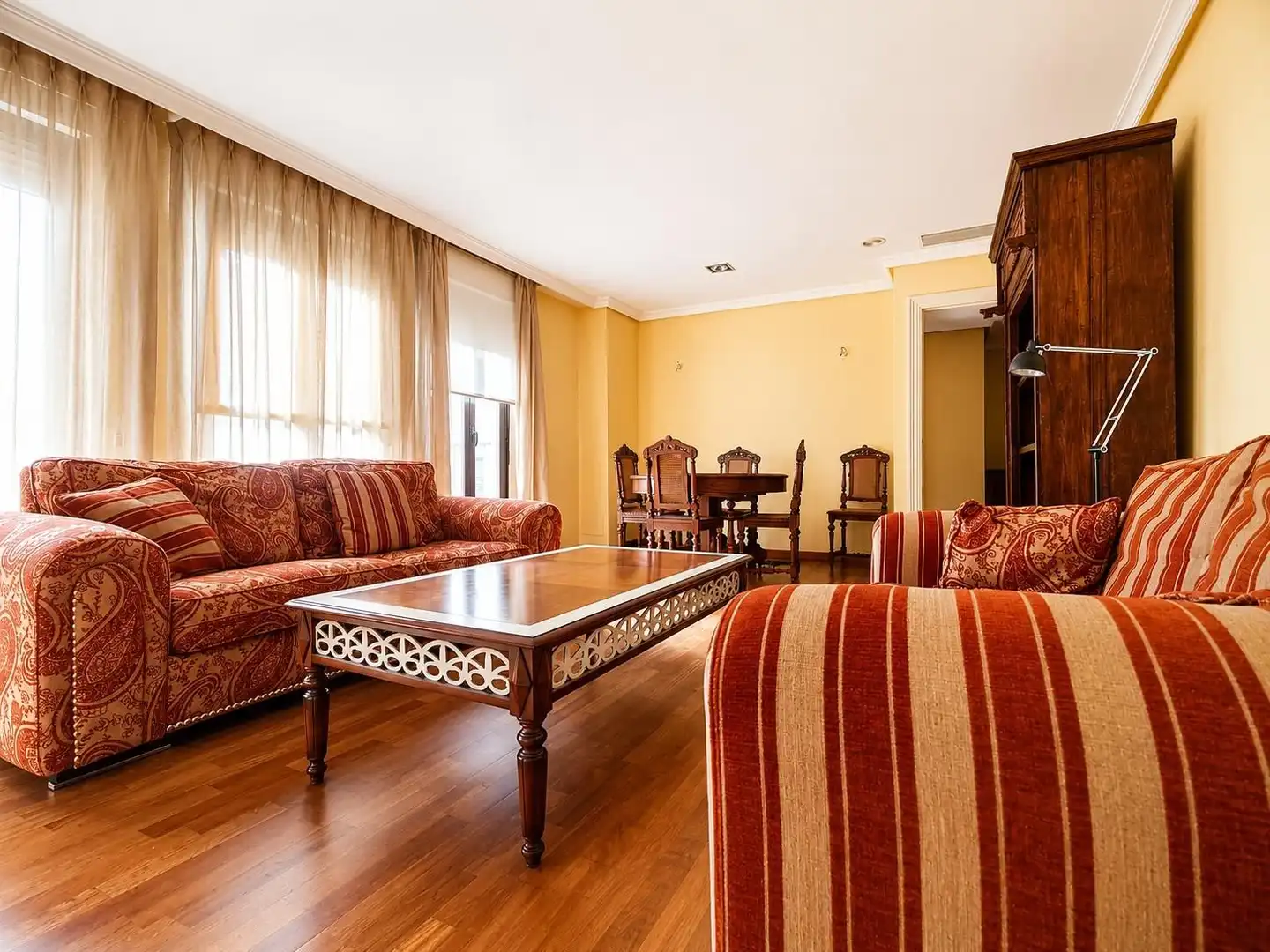 Wohnzimmer von Wohnung zur Miete in Elche / Elx mit Klimaanlage, Heizung und Parkett