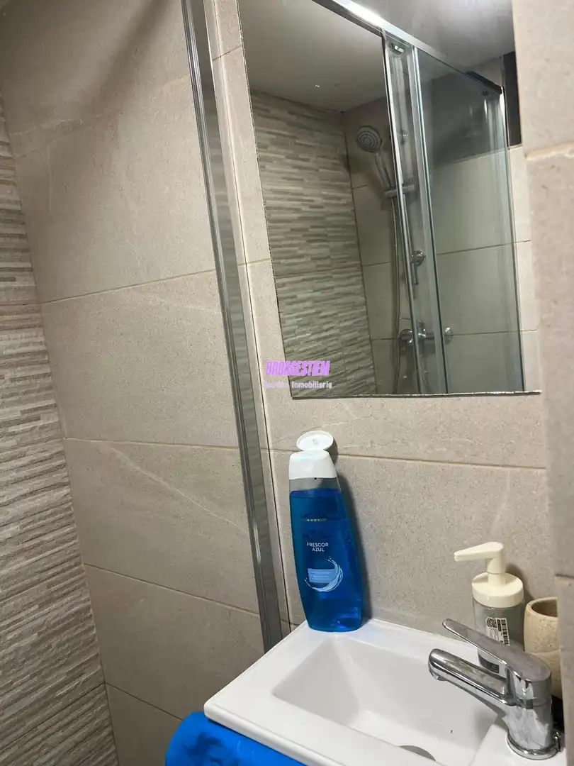 Badezimmer von Wohnung zum Verkauf in Badalona