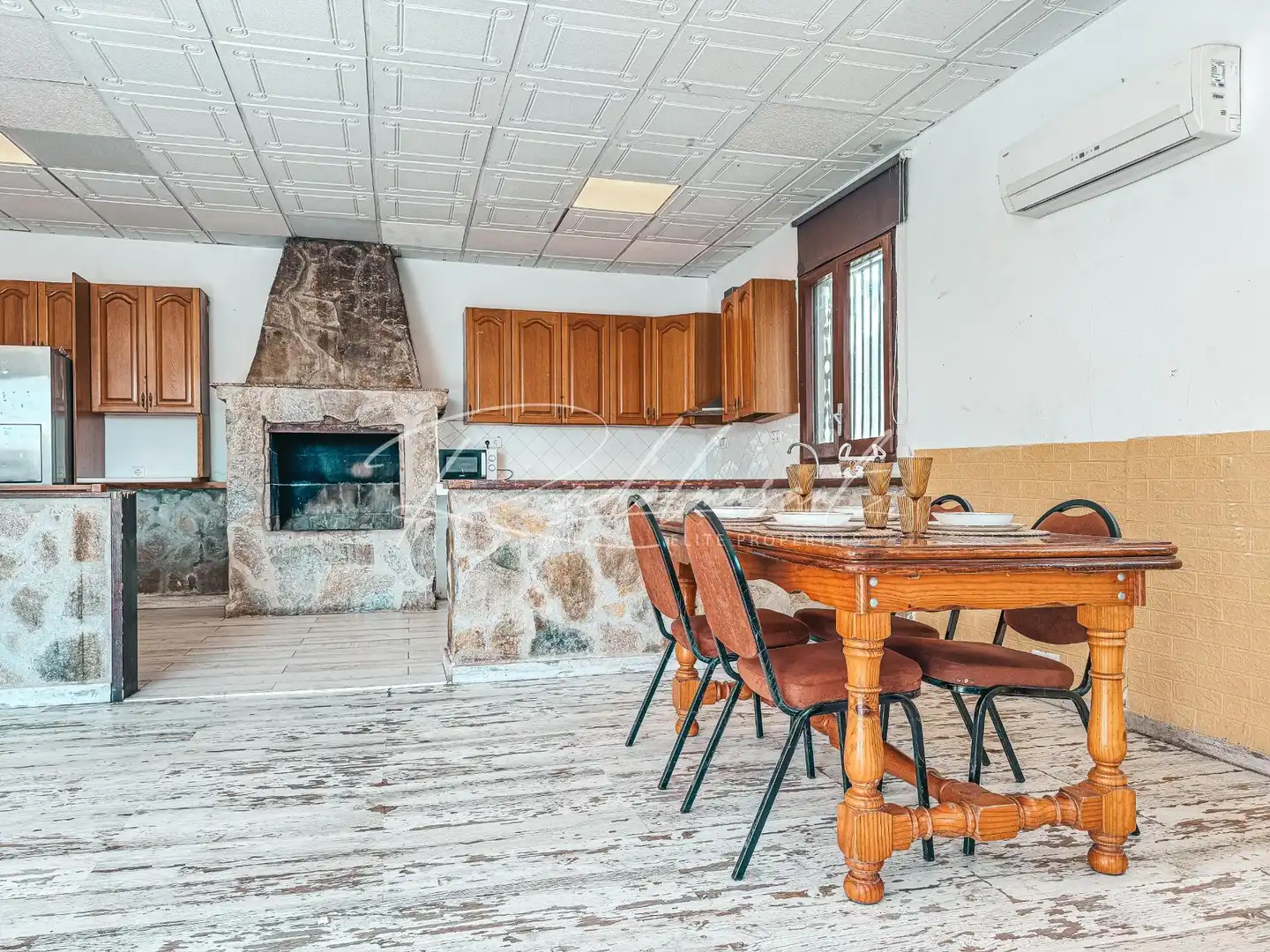 Houses for sale in Reus  with Air Conditioner, Swimming Pool and Furnished