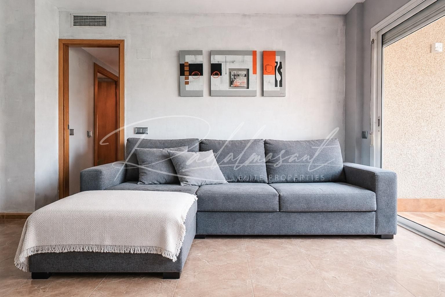 Sala d'estar de Pis en venda en  Tarragona Capital amb Aire condicionat, Terrassa i Moblat