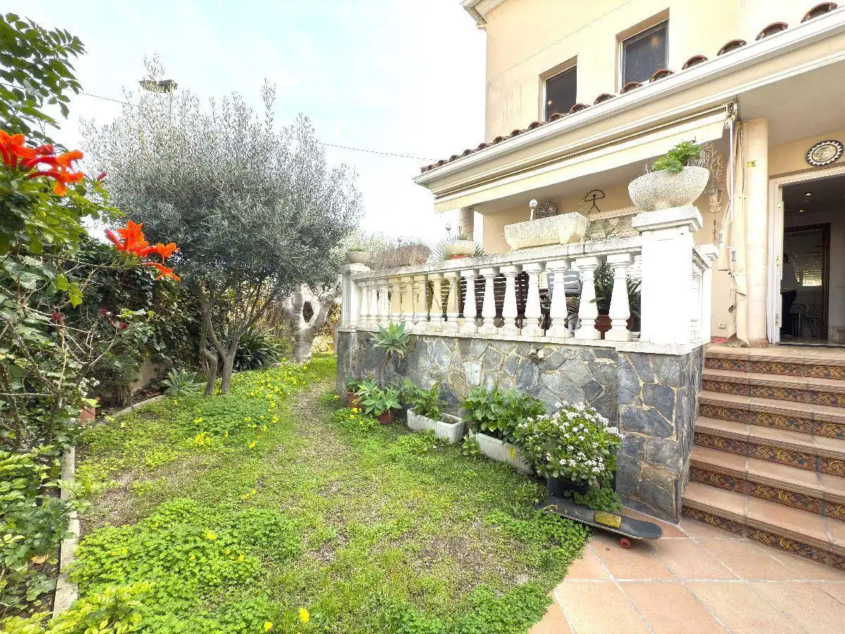 Garden of Houses for sale in Sant Pere de Ribes  with Air Conditioner, Heating and Private garden