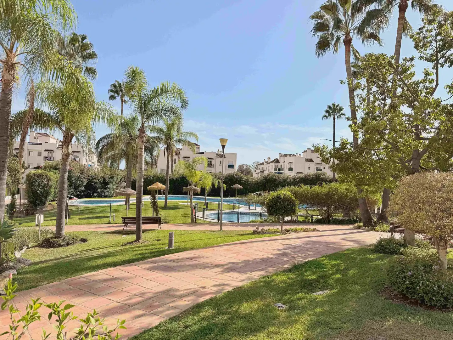 Jardín de Apartamento en venta en Marbella con Aire acondicionado, Trastero y Piscina comunitaria
