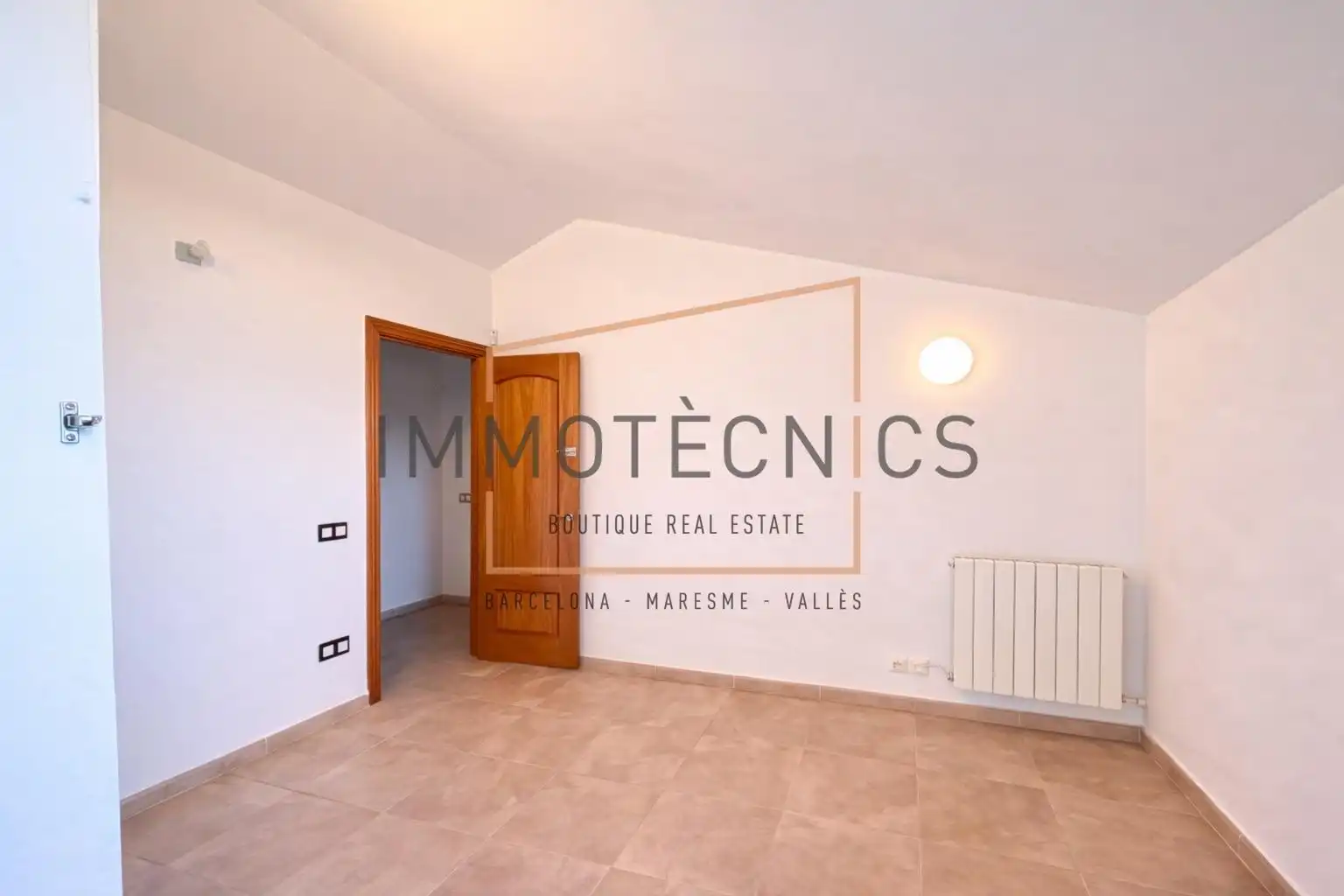 Habitación de Ático en venta en Tordera con Aire acondicionado, Calefacción y Balcón