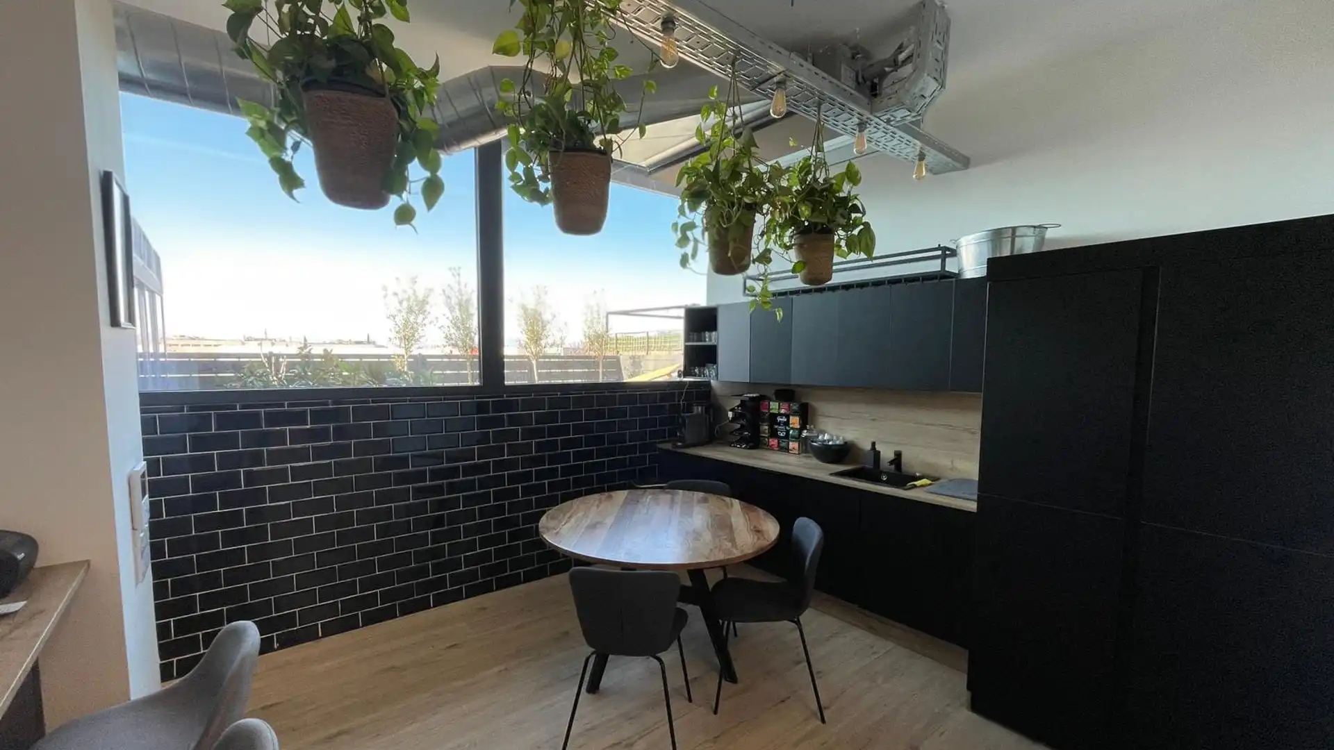 Küche von Geschaftsraum zum Verkauf in San Sebastián de los Reyes mit Klimaanlage und Heizung