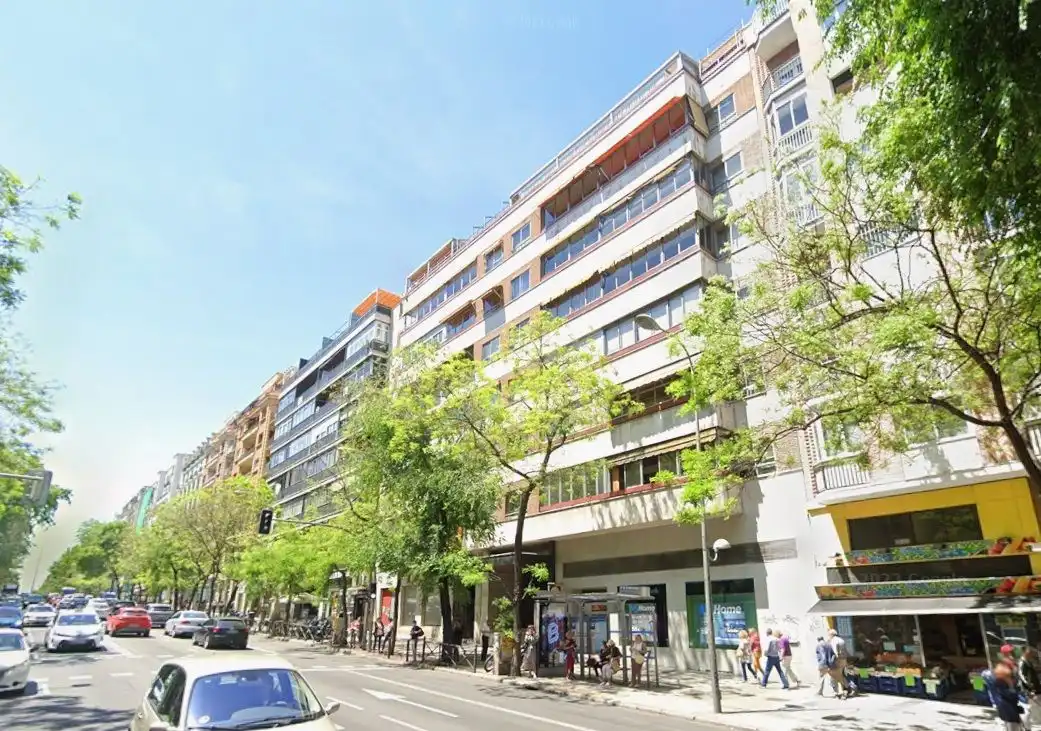 Vista exterior de Piso en venta en  Madrid Capital con Aire acondicionado, Calefacción y Terraza