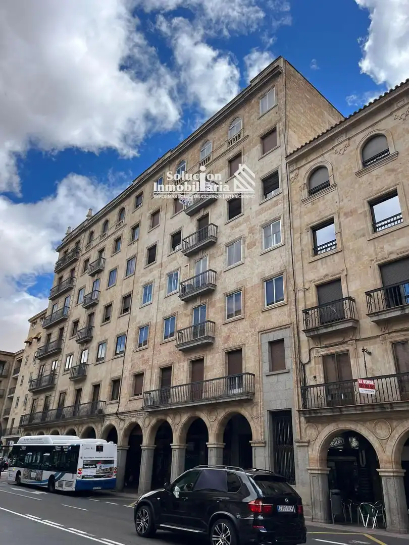 Vista exterior de Piso en venta en Salamanca con Calefacción y Amueblado