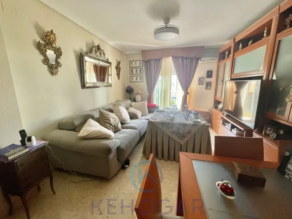 Exterior view of Flat for sale in Dos Hermanas
