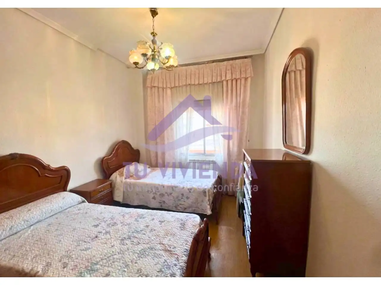 Schlafzimmer von Wohnung zum Verkauf in Valladolid mit Heizung, Möbliert und Balkon