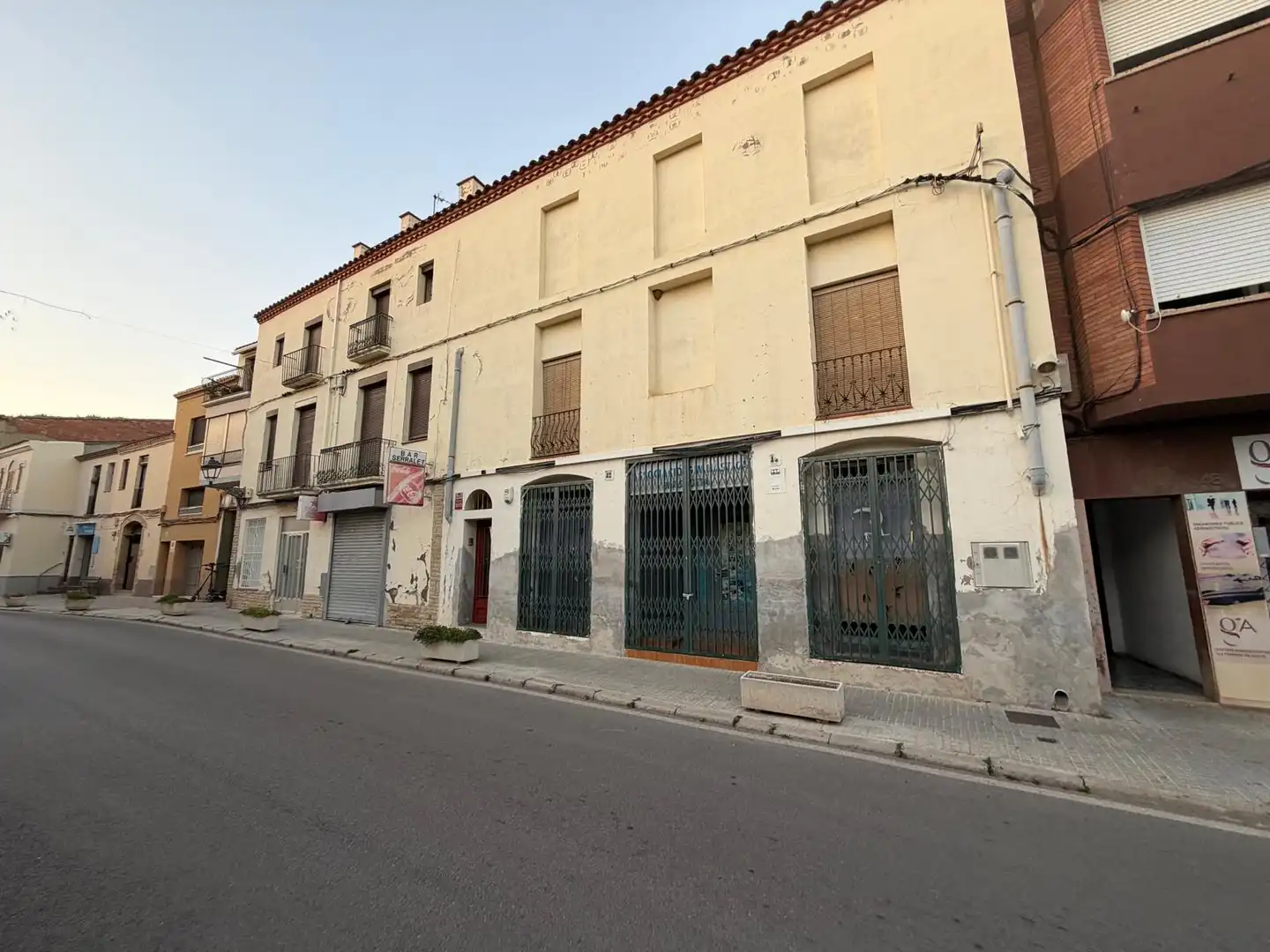 Vista exterior de Edifici en venda en Masquefa, Barcelona
