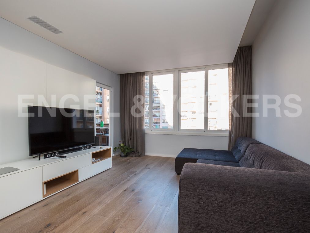 Living room of Apartment for sale in  Barcelona Capital  with Air Conditioner, Heating and Parquet flooring