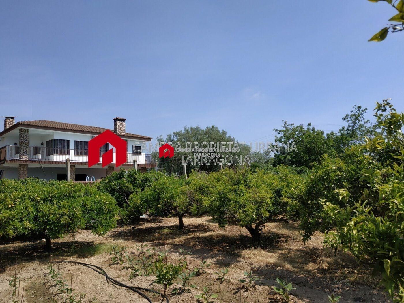 Country house for sale in L'Aldea  with Air Conditioner, Heating and Private garden