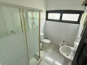 Bany de Àtic de lloguer en San Bartolomé de Tirajana amb Moblat i Piscina comunitària