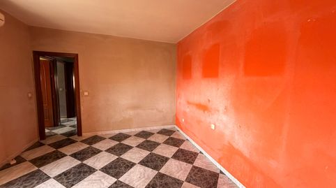 Foto 4 de Piso en venta en Paseo Alameda, Linarejos, Linares