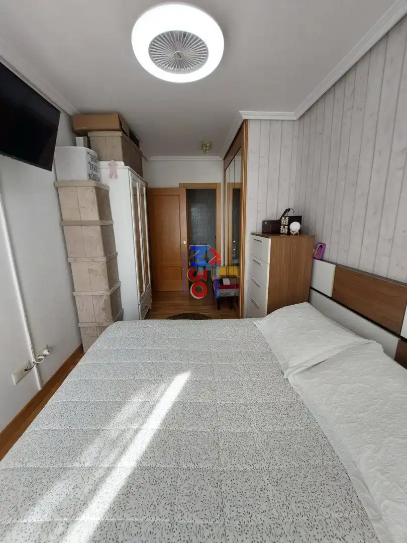 Bedroom of Apartments for sale in Miranda de Ebro  with Heating, Parquet flooring and Storage room