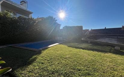 Piscina de Casa o xalet en venda en Alella amb Aire condicionat, Calefacció i Jardí privat