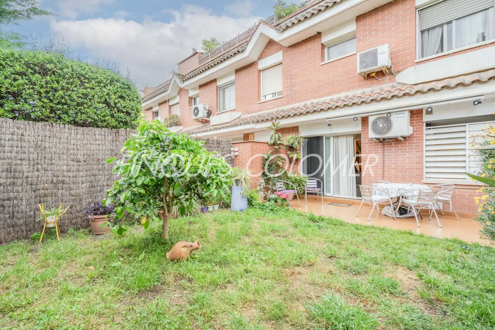 Jardín de Dúplex en venta en Rubí con Aire acondicionado, Calefacción y Jardín privado