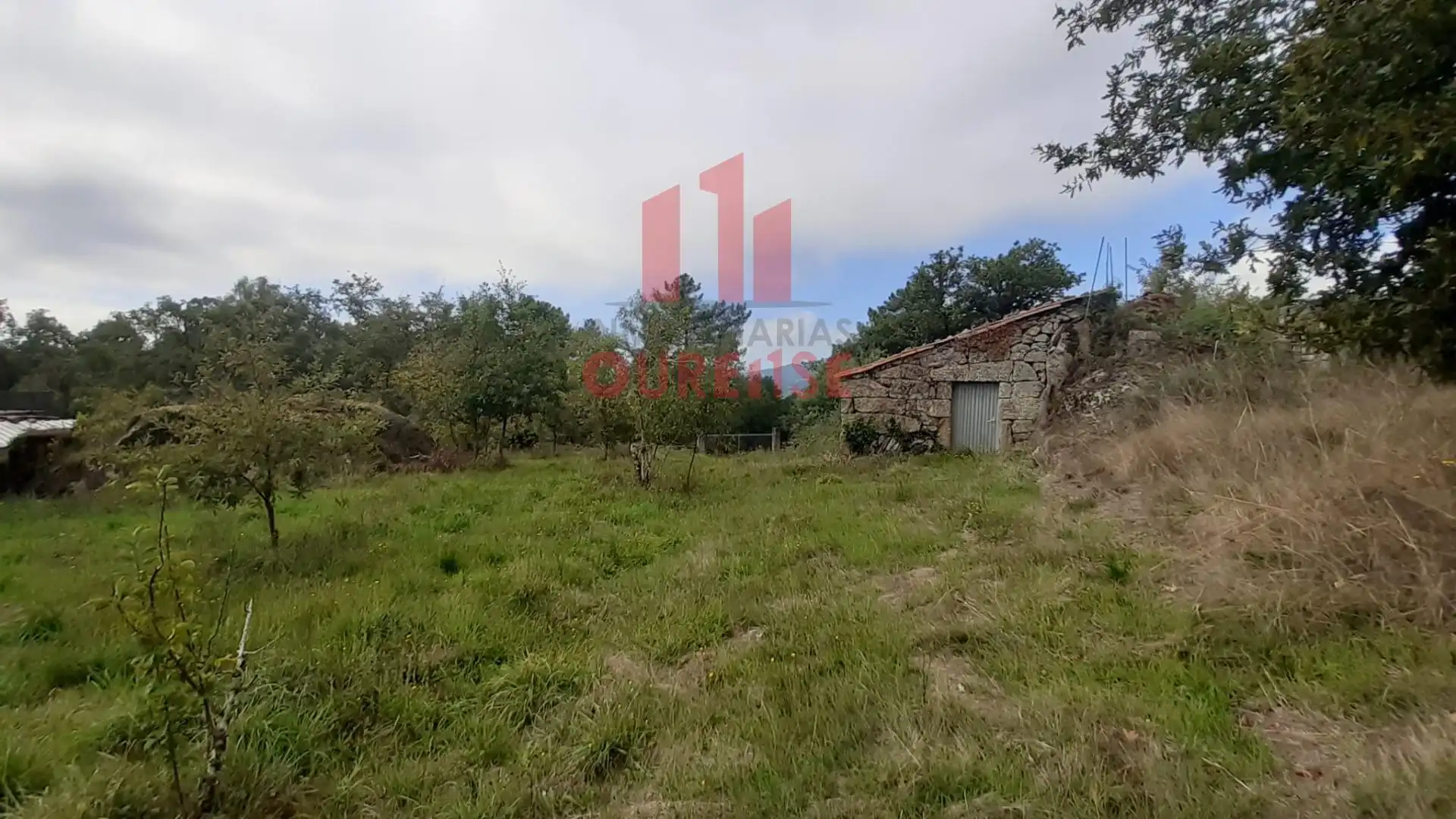 Casa con jardín en venta en Amoeiro, imagen 9