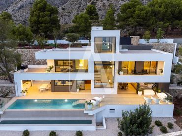 Xalet amb piscina en venda a Altea la Vella