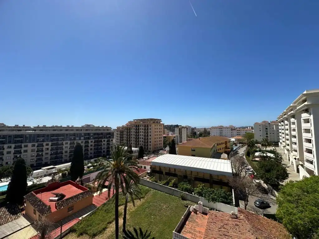 Vista exterior de Apartament en venda en Fuengirola amb Aire condicionat i Terrassa