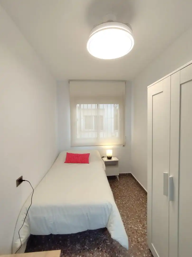 Habitación de Piso de alquiler en Murcia con Aire acondicionado, Calefacción y Amueblado