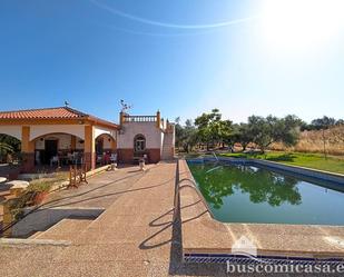 Jardí de Finca rústica en venda en Linares amb Aire condicionat, Terrassa i Piscina