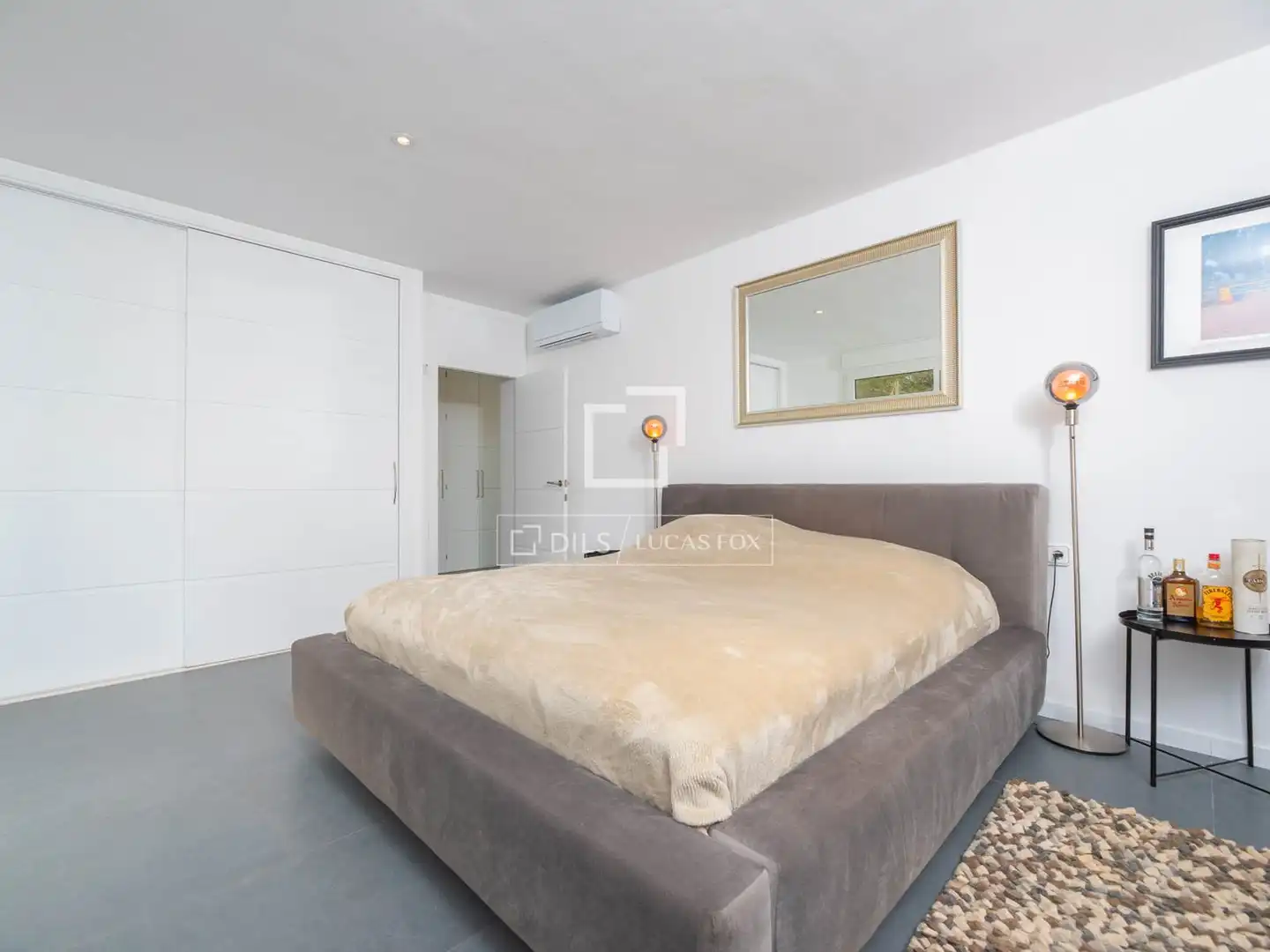 Bedroom of Houses for sale in Santa Eulària des Riu  with Air Conditioner, Heating and Terrace