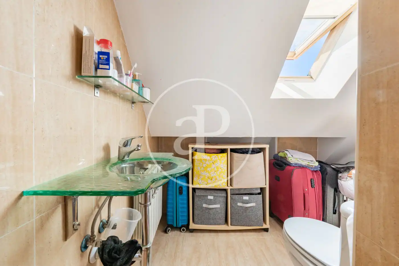 Baño de Ático en venta en Madrid con Aire acondicionado y Calefacción