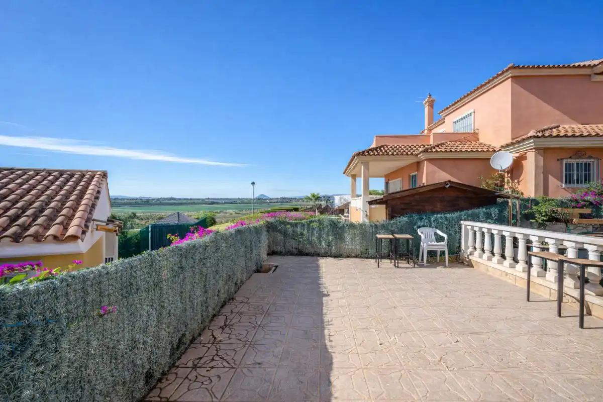 Casa o chalet en venta en Carrer de ľEspígol, Bonalba - Cotoveta
