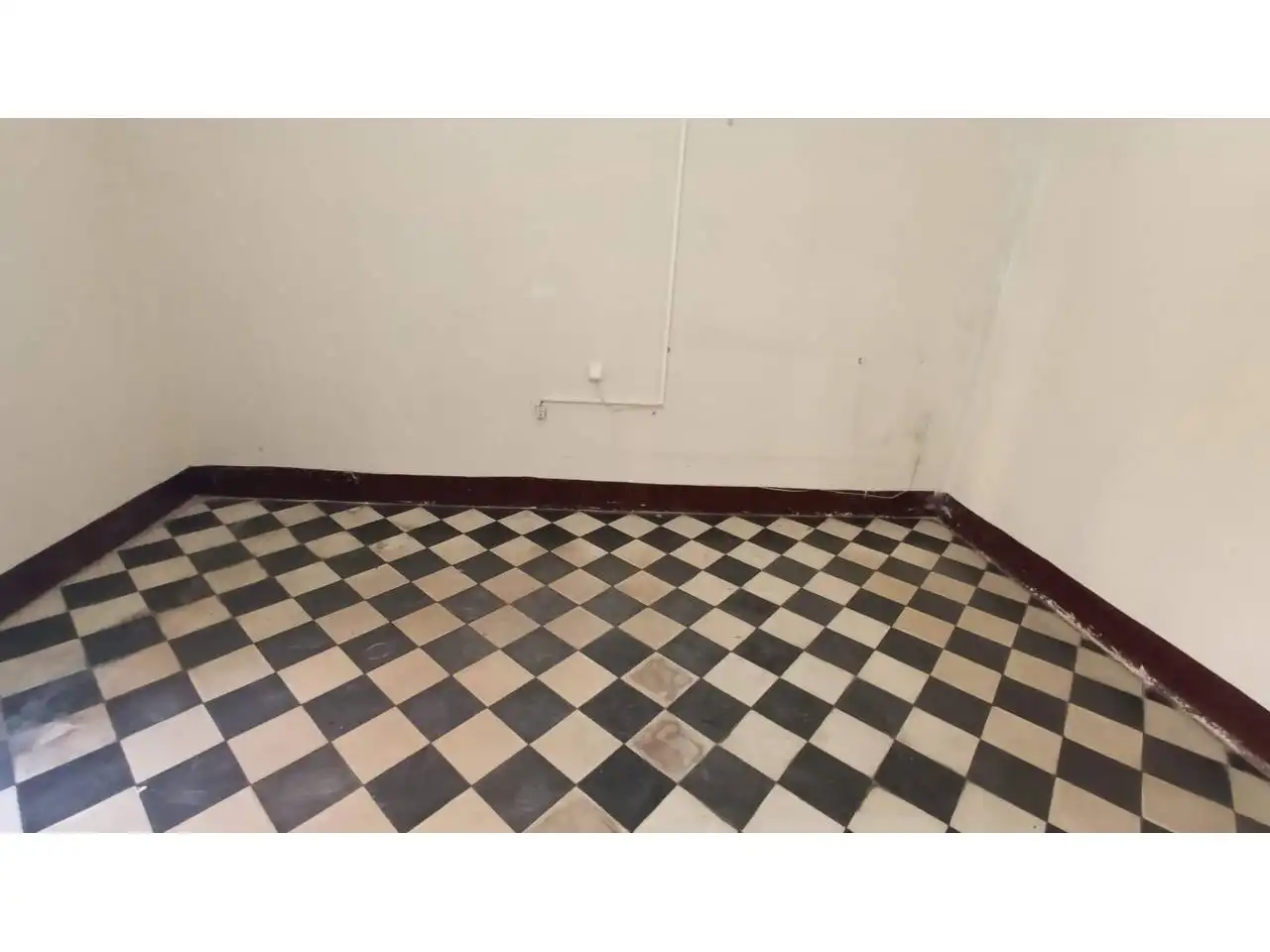 Houses for sale in Calle CAMPOAMOR, Centro