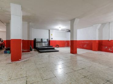 Local comercial en venda a Calle Loma de Dílar 100