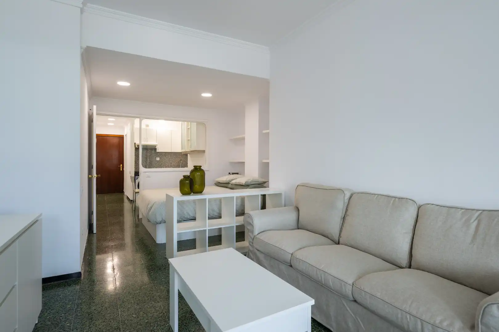 Living room of Study for rent in Las Palmas de Gran Canaria  with Oven, Washing machine and Balcony