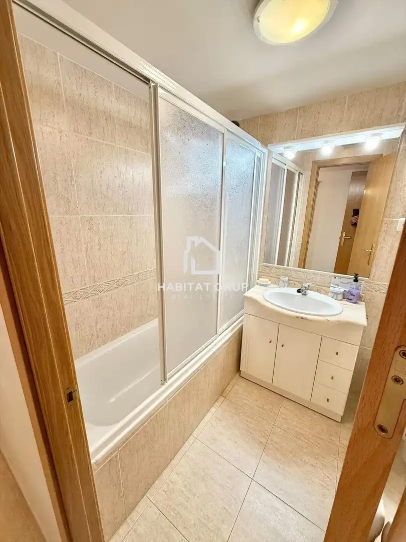 Baño de Piso en venta en Calafell con Aire acondicionado, Calefacción y Terraza