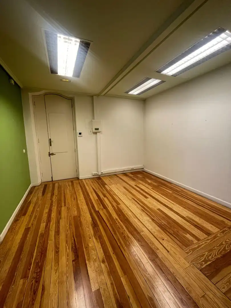 Office space with lift to rent in Calle Calle Miguel Iscar, imagen 31