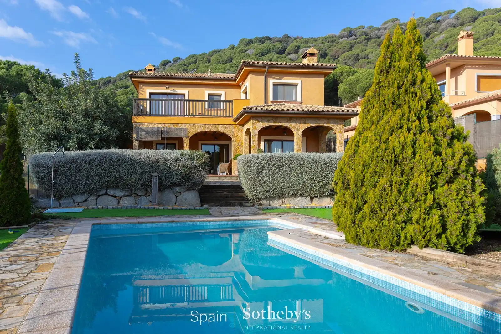 Casa con piscina en venta en Nucli Urbà, imagen 6