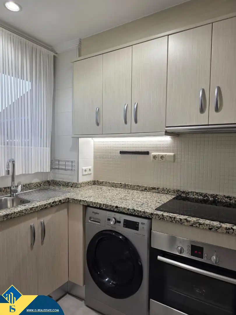 Apartamento reformado con terraza, en la provincia de Alicante, ciudad de Torrevieja, zona Playa del Cura. 1 dormitorio | 52 m² |, imatge 4