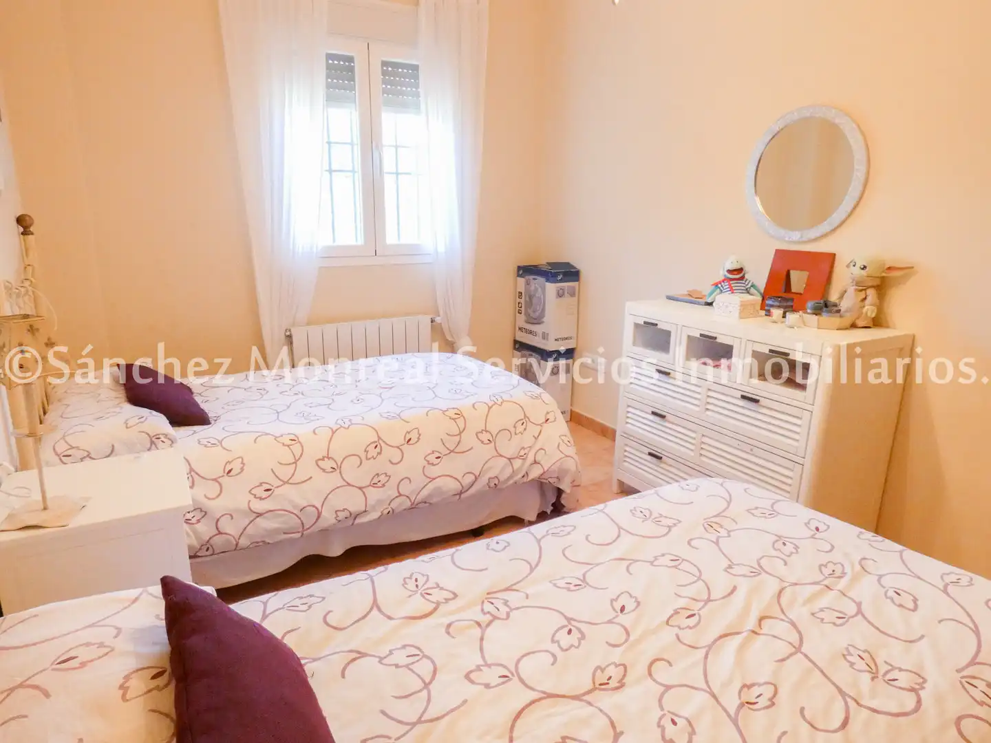 Casa adosada en venta en Avenida de la Cruz Roja, Alcázar de San Juan