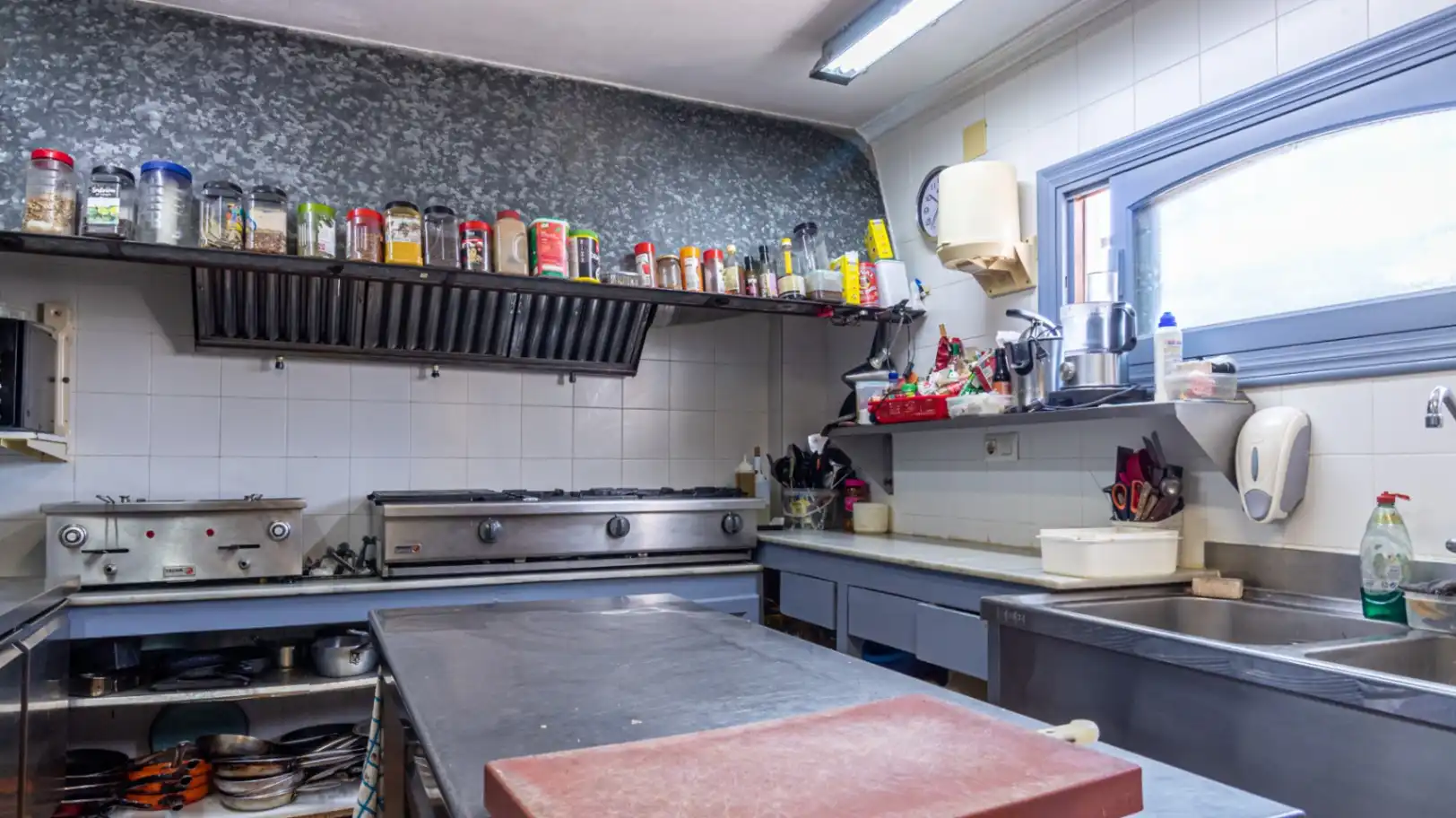 Kitchen of Commercial properties for sale in Dénia