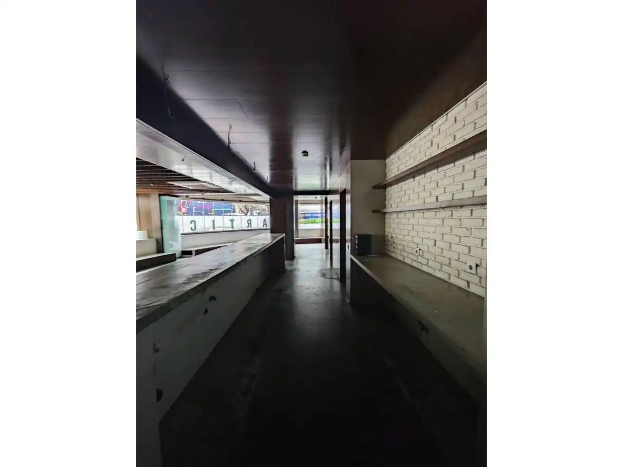 Locale commerciale in affitto a Les Escaldes, imagen 6