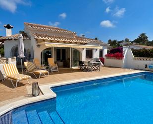 Vista exterior de Casa o xalet en venda en Moraira amb Aire condicionat, Calefacció i Jardí privat