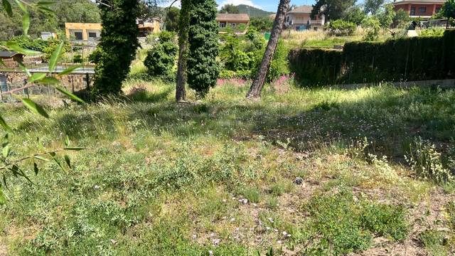 Terreno residencial en Venta en Carrer Riu Freser, 10 en Vallirana