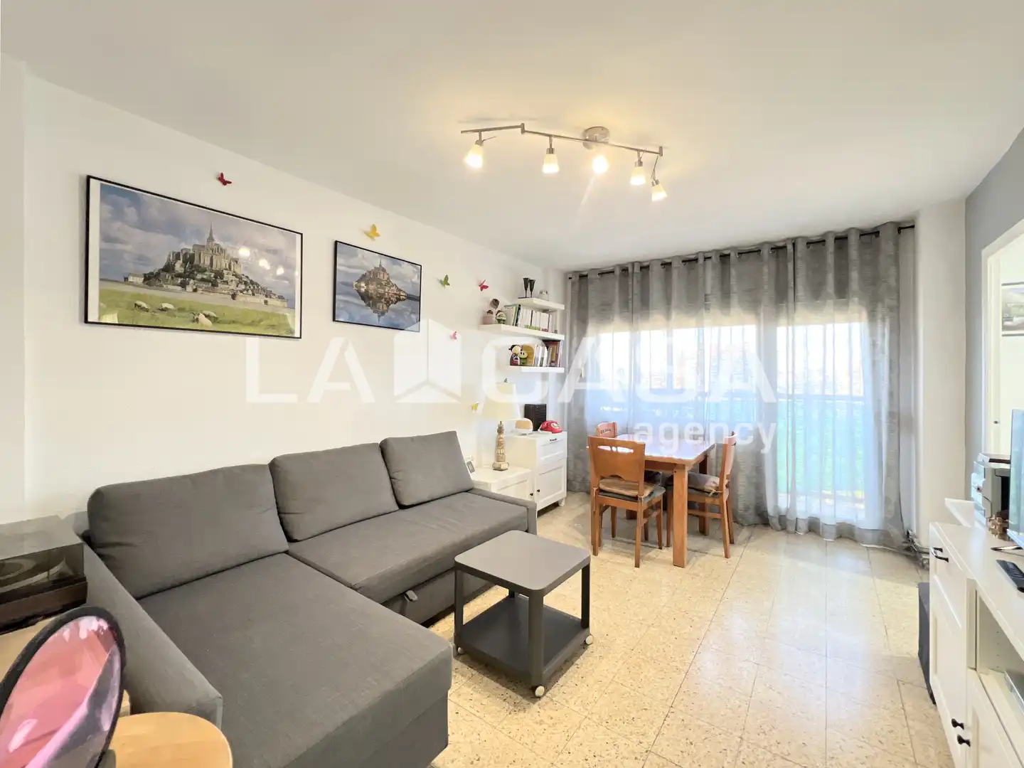 Living room of Flat for sale in Badalona  with Heating and Balcony