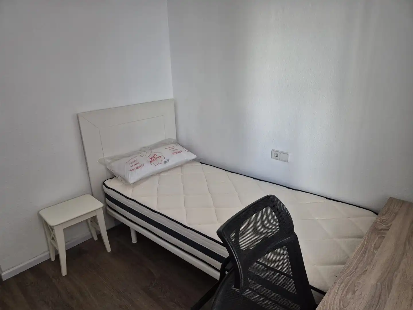 Schlafzimmer von Wohnung zur Miete in Valencia mit Klimaanlage, Möbliert und Ofen