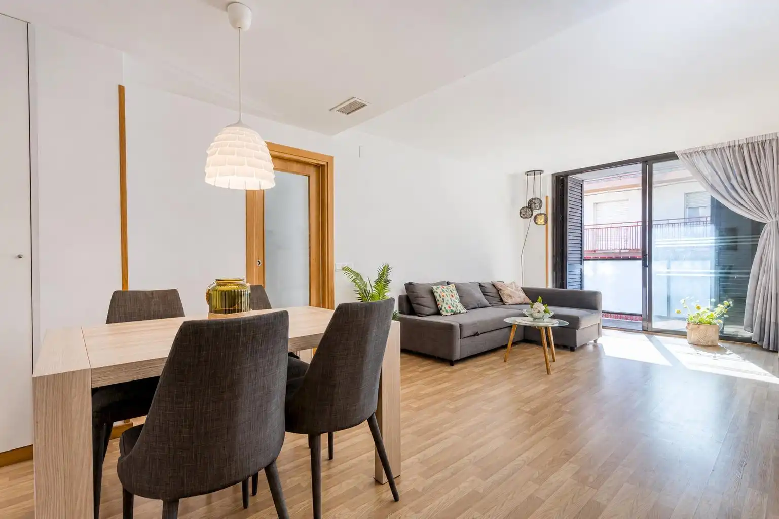 Living room of Apartments for sale in Igualada  with Air Conditioner, Heating and Parquet flooring