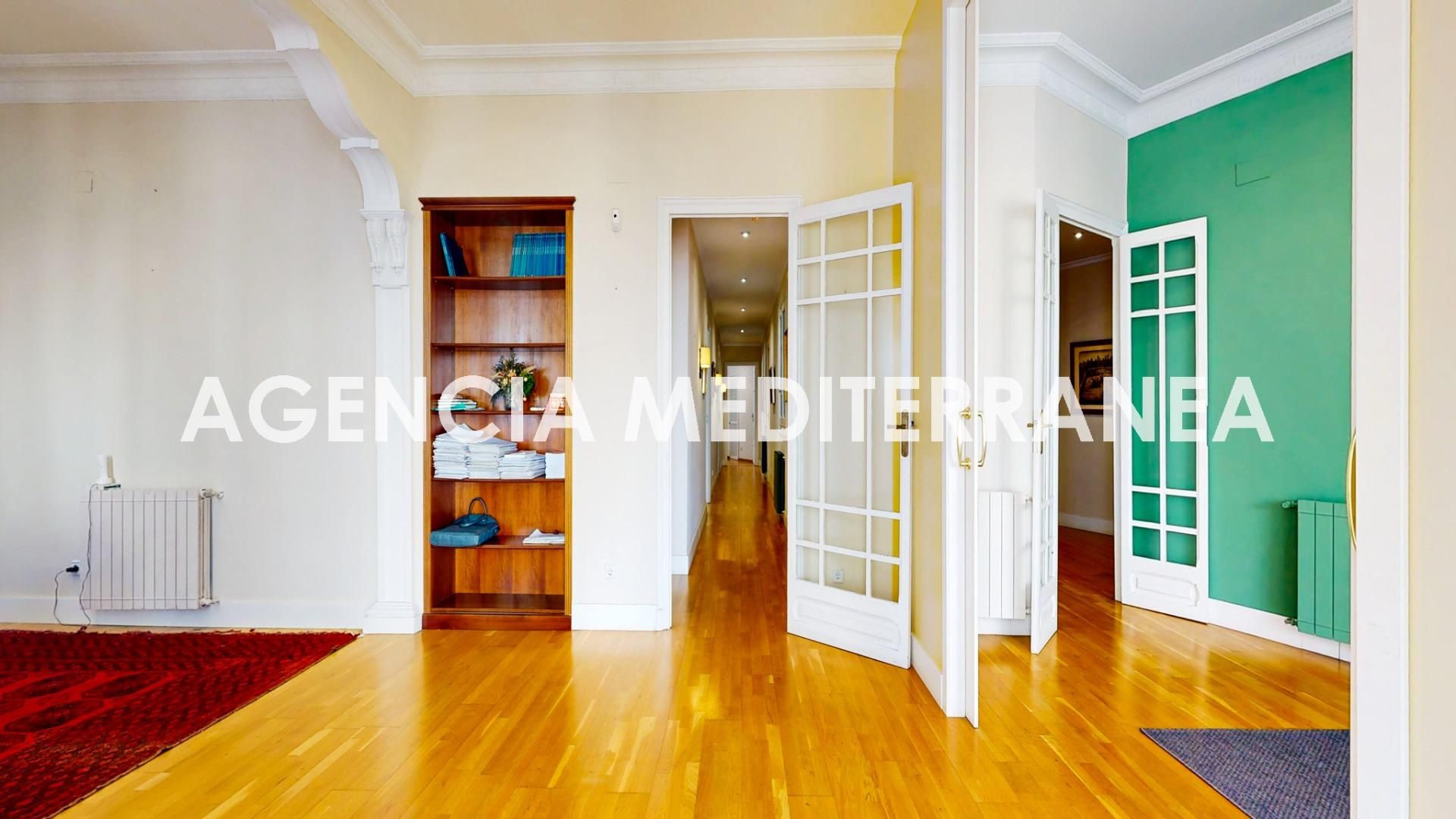 Oficina de alquiler en  Valencia Capital con Aire acondicionado y Trastero