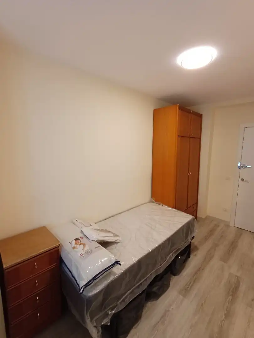 Habitación de Piso para compartir en Leganés con Jardín privado, Parquet y Trastero