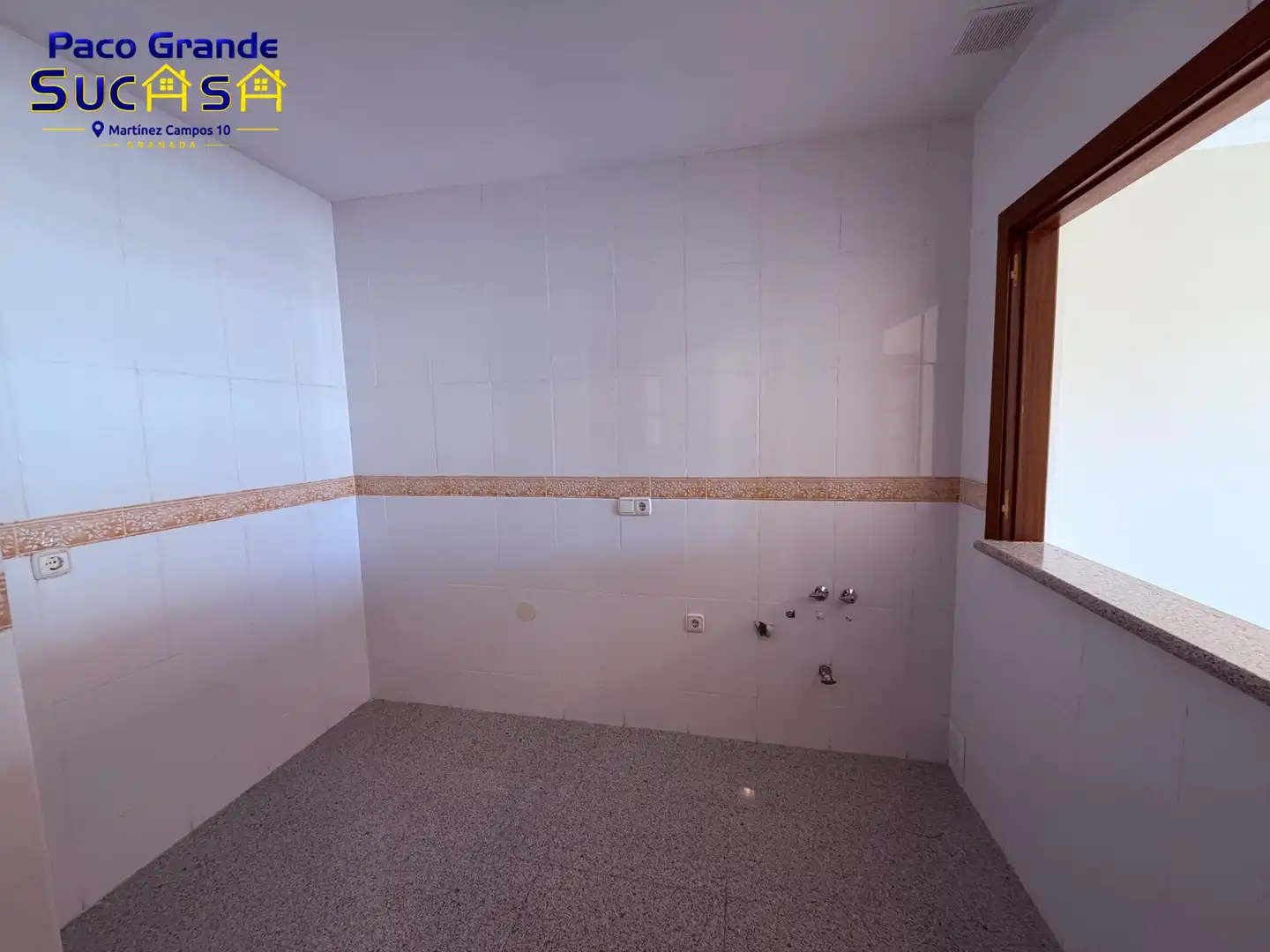 Baño de Apartamento de alquiler en Granada con Calefacción