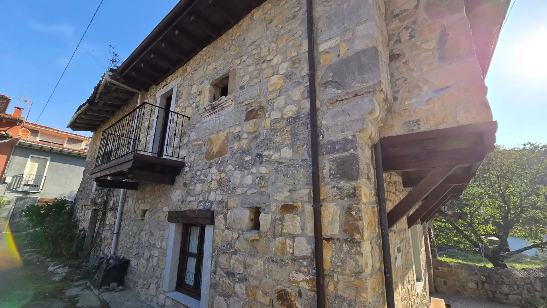 Vista exterior de Casa o xalet en venda en Llanes amb Calefacció